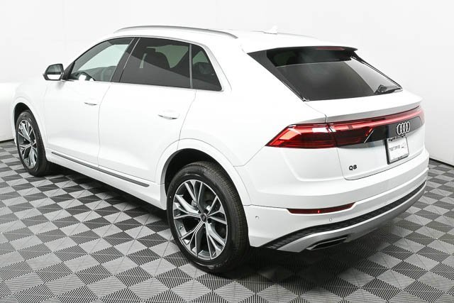 New 2025 Audi Q8 Premium image 29