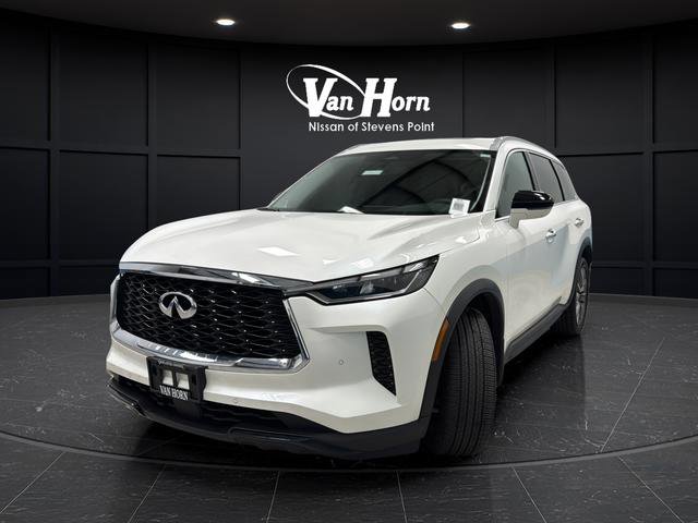 Used 2025 INFINITI QX60 Luxe AWD/4WD image 3