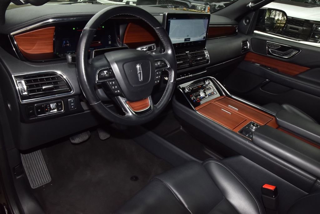 Used 2024 Lincoln Navigator L 4WD image 37