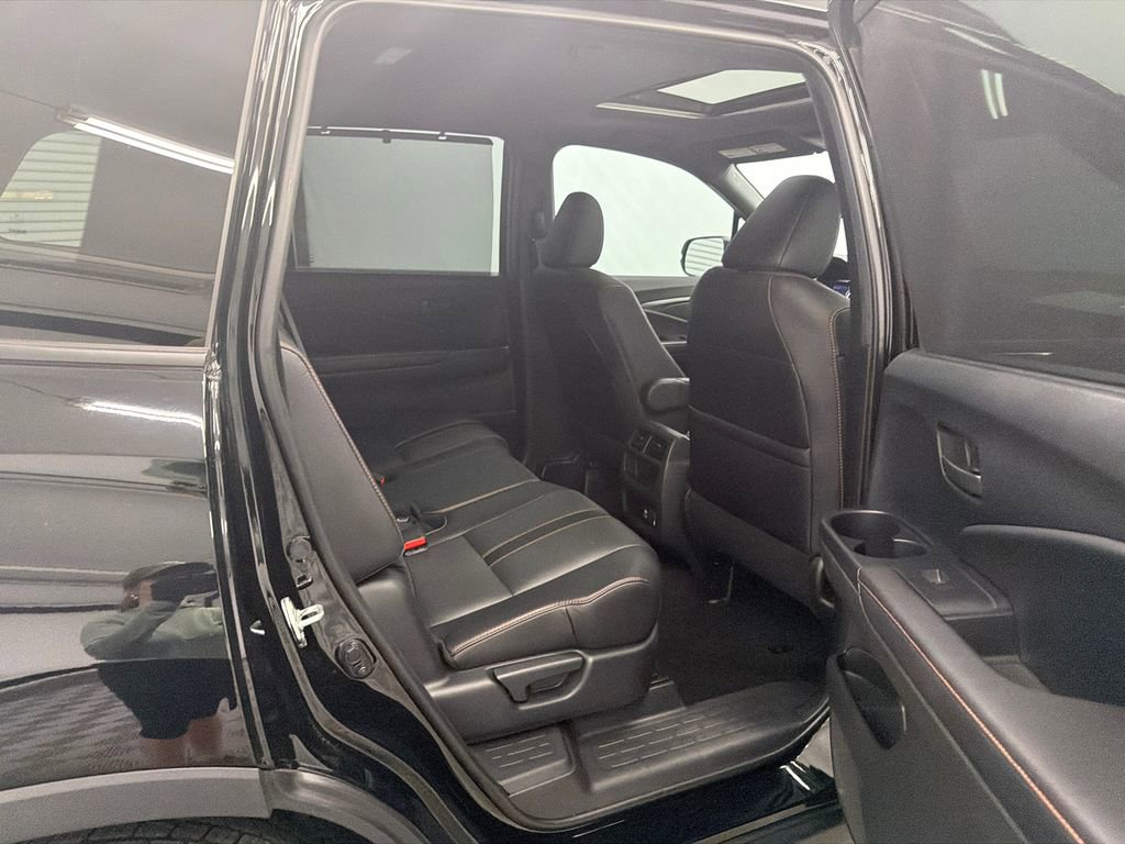 Used 2023 Honda Passport TrailSport image 17