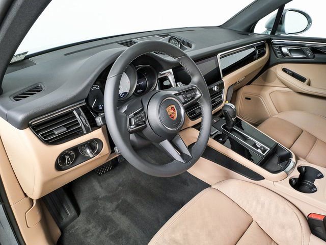 New 2026 Porsche Macan S image 18