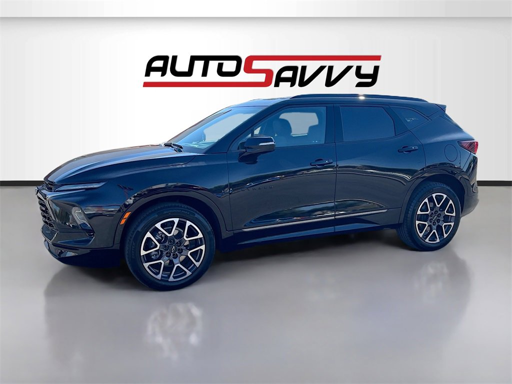 Used 2023 Chevrolet Blazer RS w/ Enhanced Convenience Package image 3