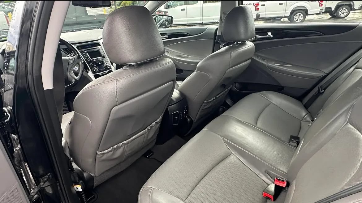 Used 2014 Hyundai Sonata Limited FWD image 17