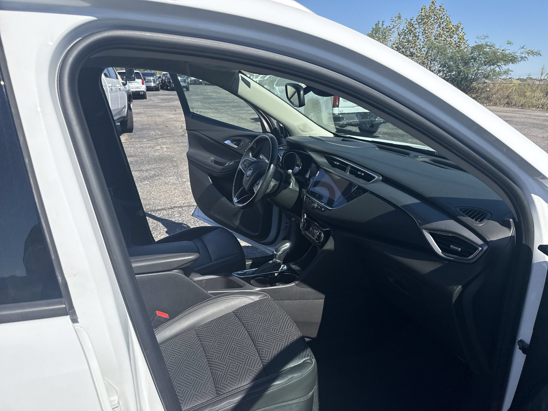 Certified 2021 Buick Encore GX Essence w/ Advanced Technology Package FWD image 35