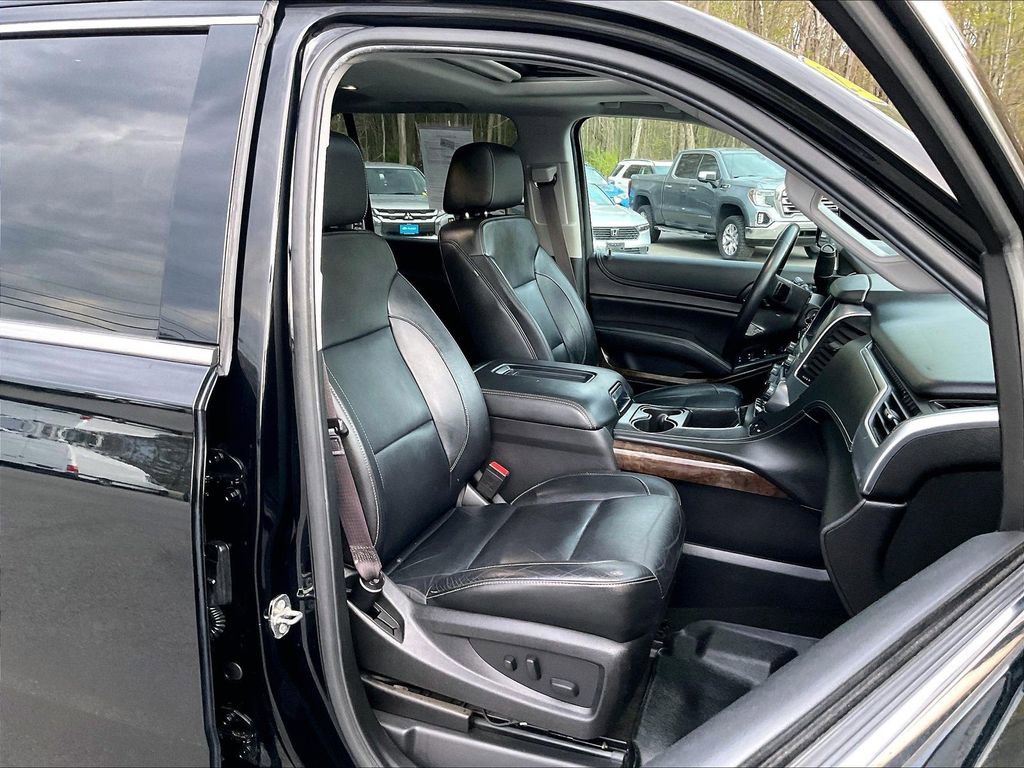 Used 2017 Chevrolet Tahoe LT w/ Z71 Midnight Edition AWD/4WD image 11