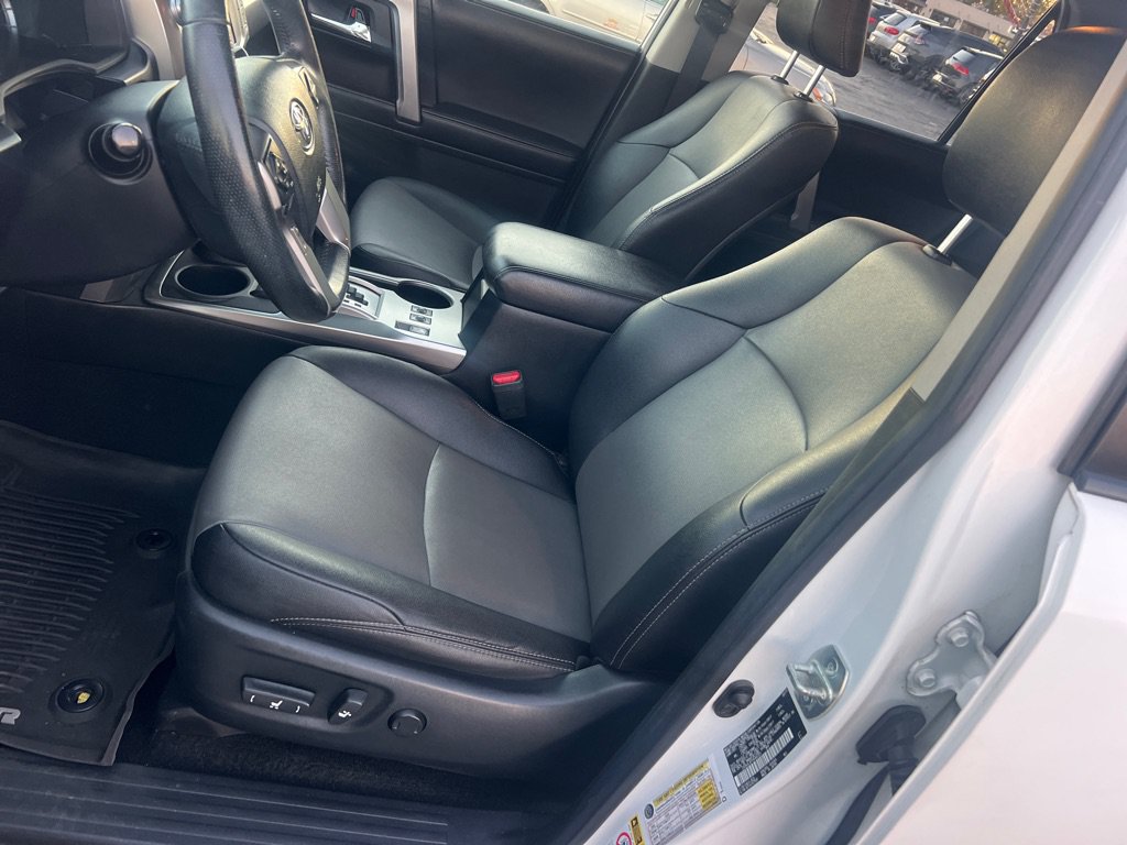 Used 2017 Toyota 4Runner SR5 Premium AWD/4WD image 11