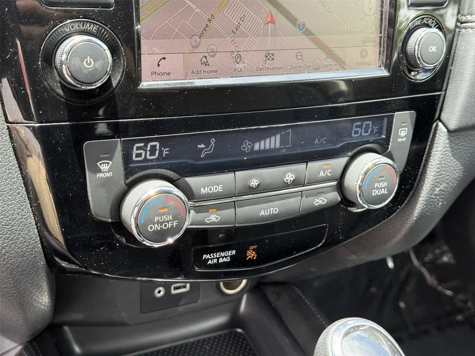 Used 2018 Nissan Rogue SL FWD image 37