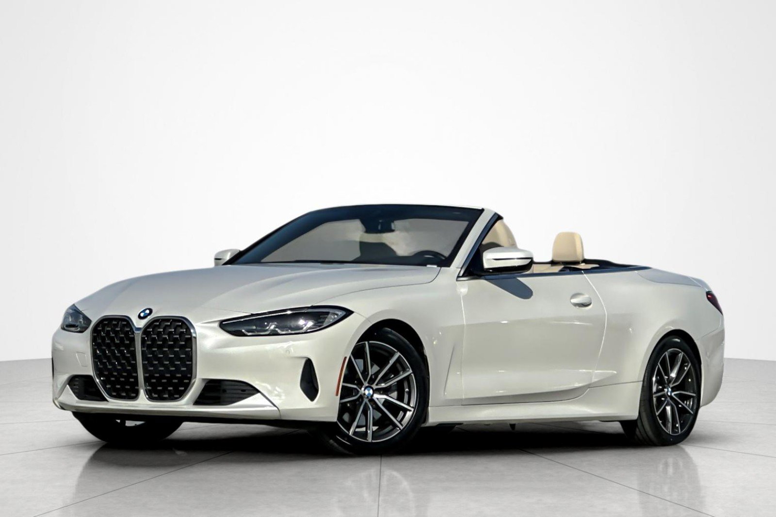 Used 2023 BMW 430i Convertible w/ Convenience Package image 1
