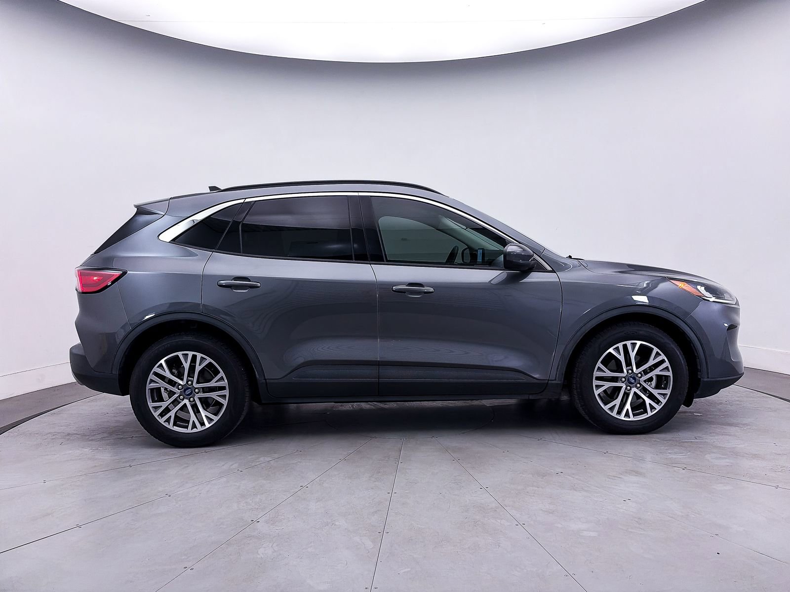 Used 2021 Ford Escape SEL image 33