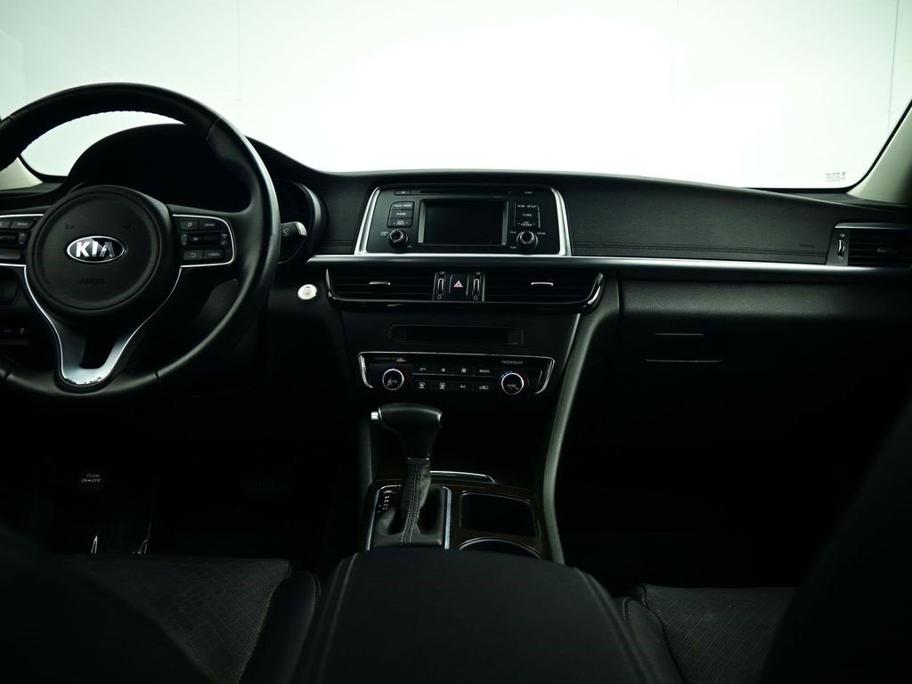 Used 2016 Kia Optima EX image 6