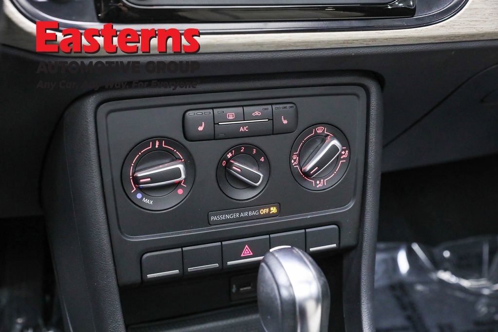 Used 2018 Volkswagen Beetle 2.0T S image 18