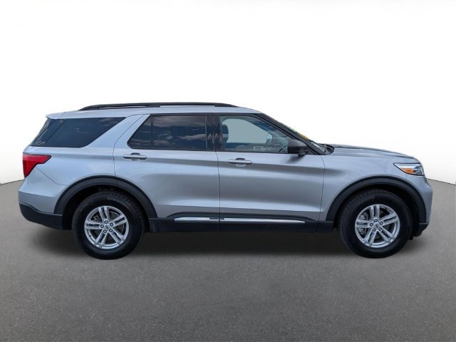 Certified 2023 Ford Explorer XLT AWD/4WD image 2