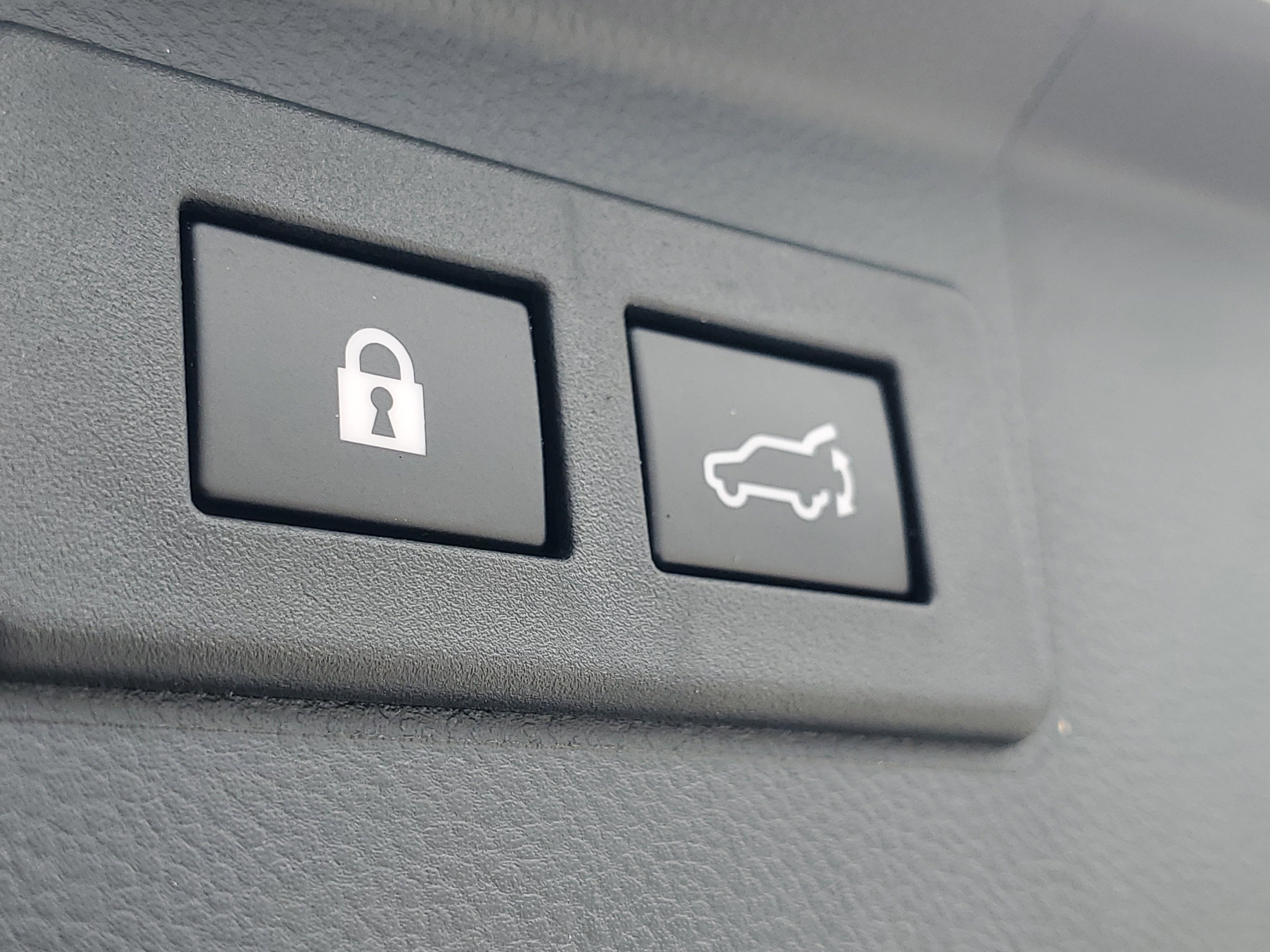 Used 2021 Subaru Outback Touring image 9