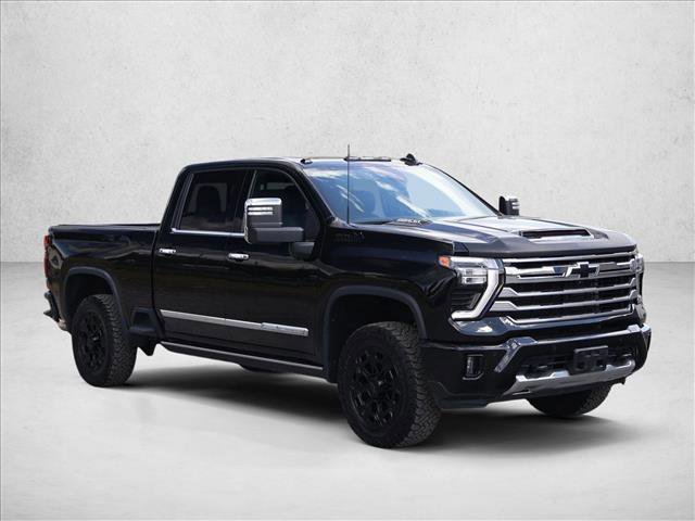 Used 2024 Chevrolet Silverado 2500 High Country w/ High Country Premium Package AWD/4WD video 3