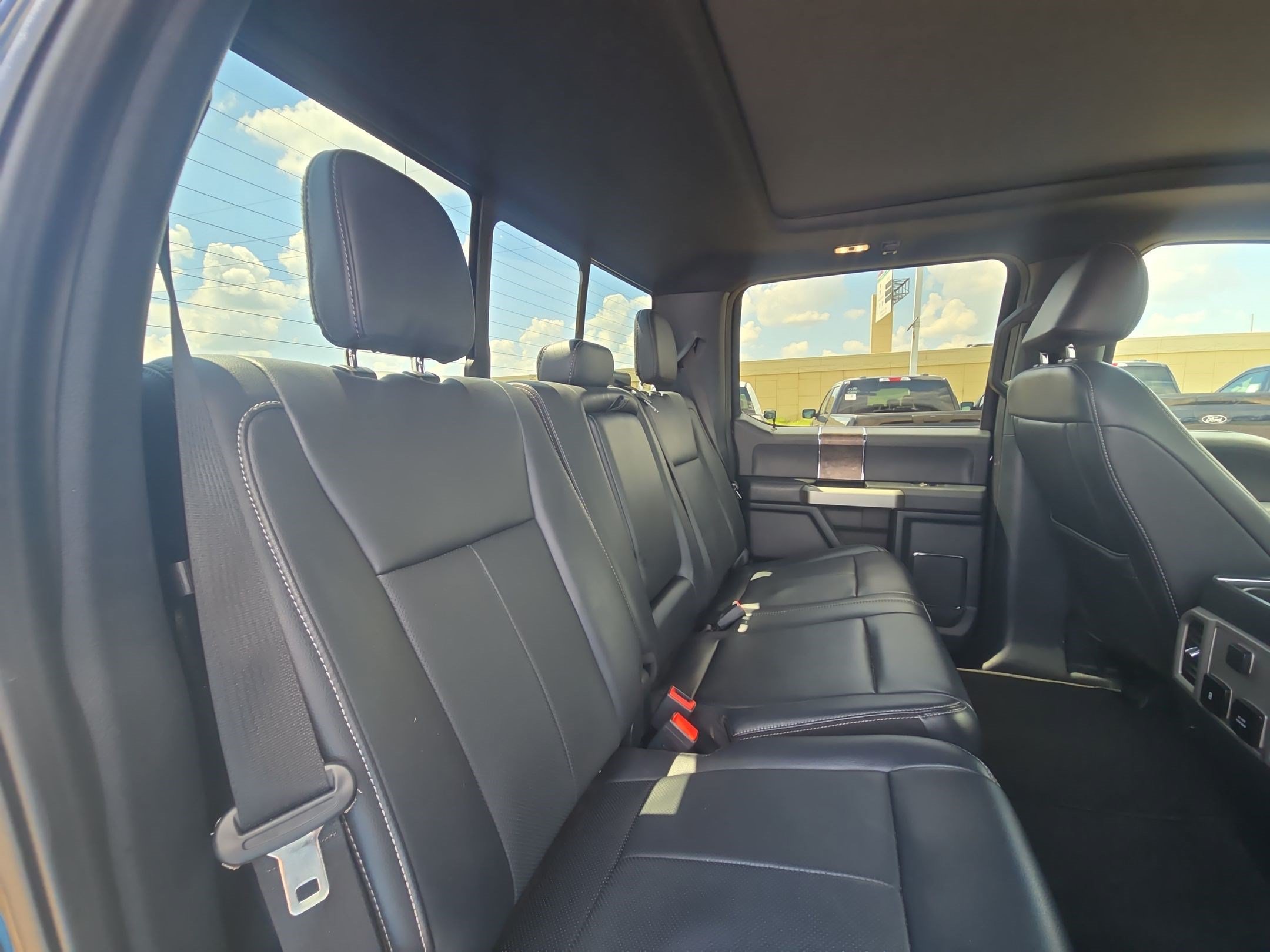 Used 2022 Ford F250 Lariat w/ Lariat Ultimate Package AWD/4WD image 43