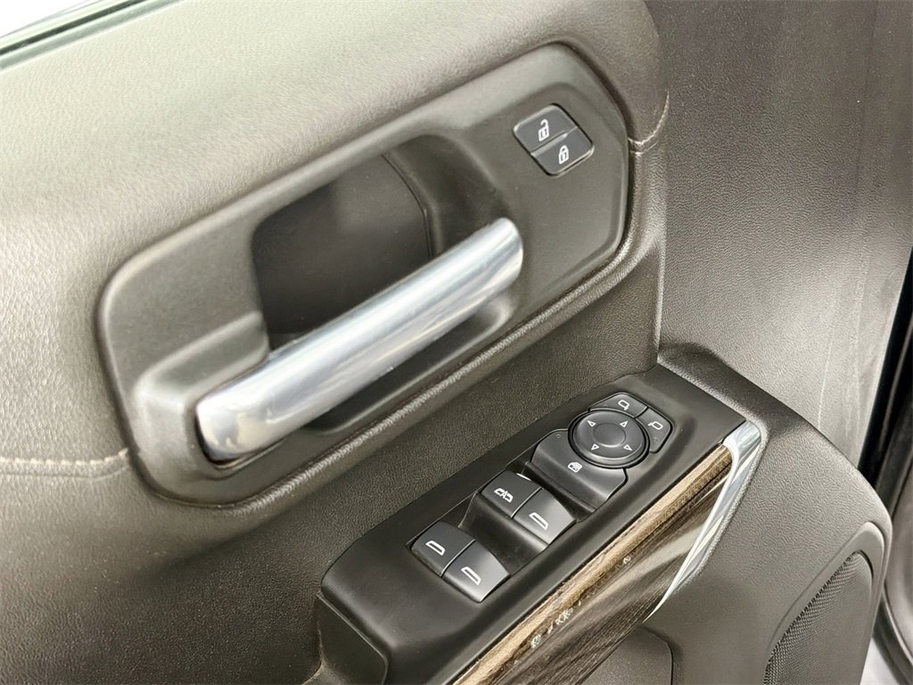 Used 2021 Chevrolet Silverado 1500 LT w/ Z71 Off-Road Package image 16