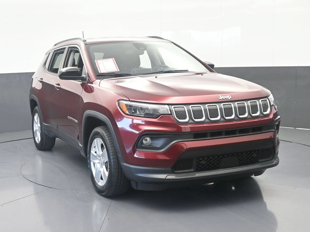 Used 2022 Jeep Compass Latitude AWD/4WD image 9