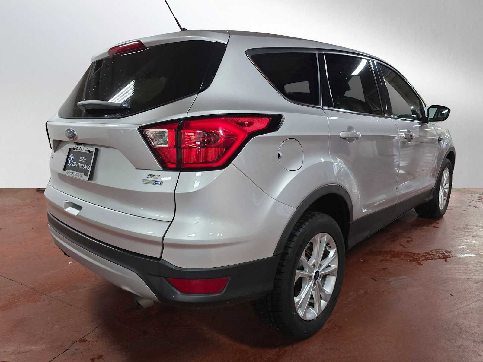 Used 2019 Ford Escape SE image 3
