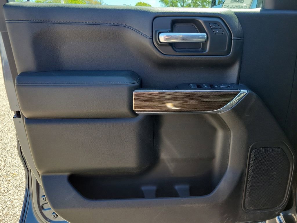 Used 2020 Chevrolet Silverado 1500 LT w/ Fleet Comfort Package AWD/4WD image 15