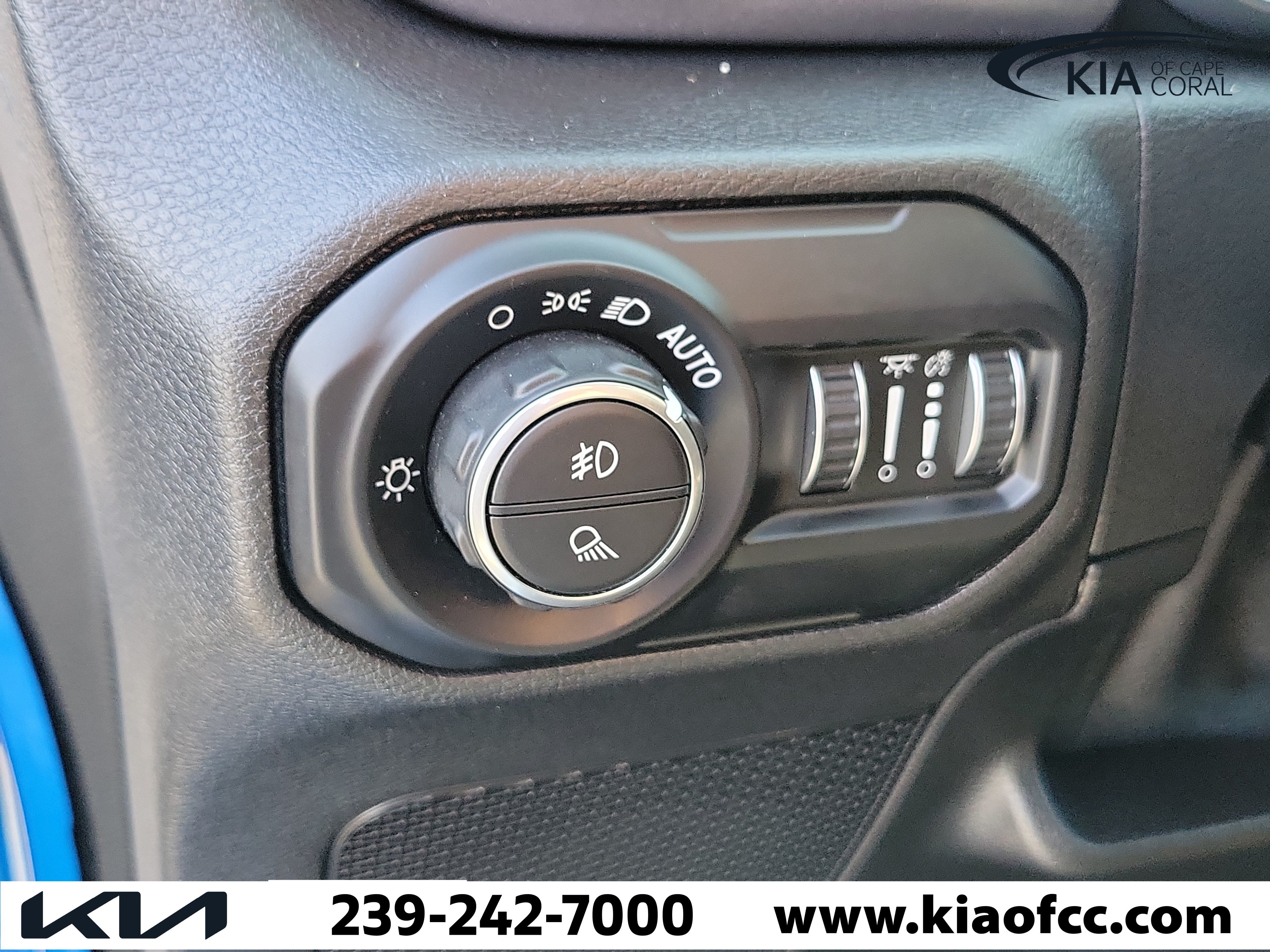 Used 2021 Jeep Gladiator Mojave w/ Trailer Tow Package AWD/4WD image 23