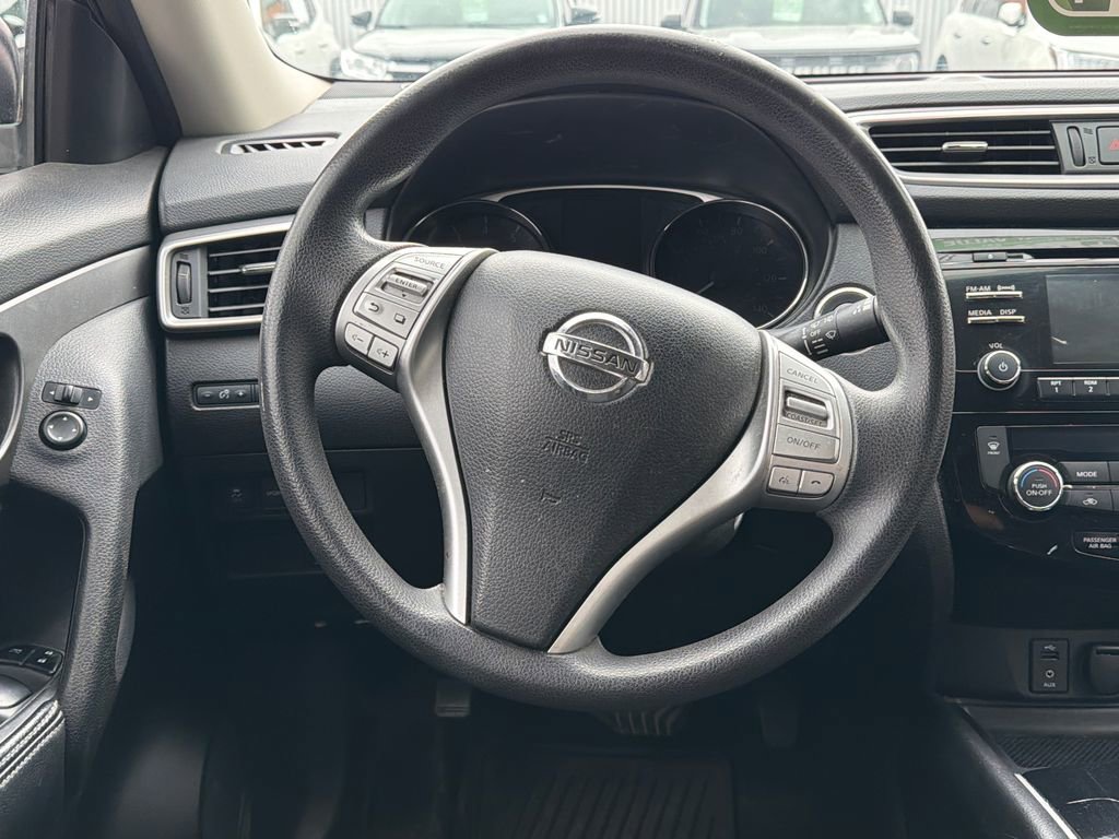 Used 2014 Nissan Rogue SV AWD/4WD image 14