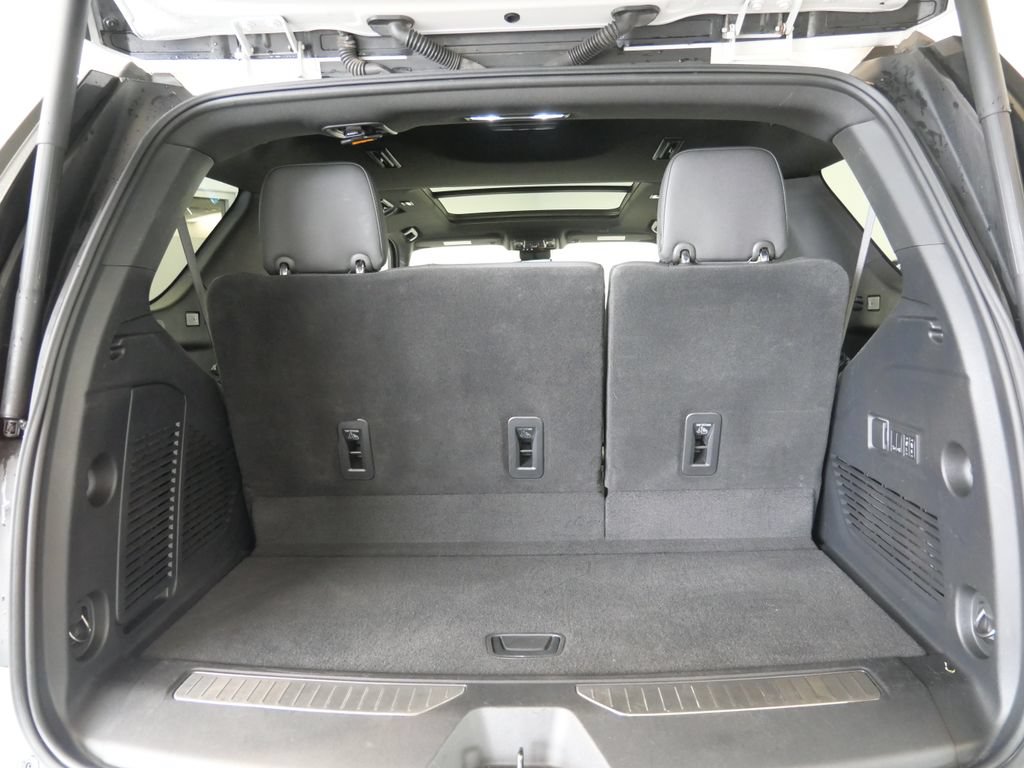 Used 2023 Chevrolet Tahoe High Country AWD/4WD image 31