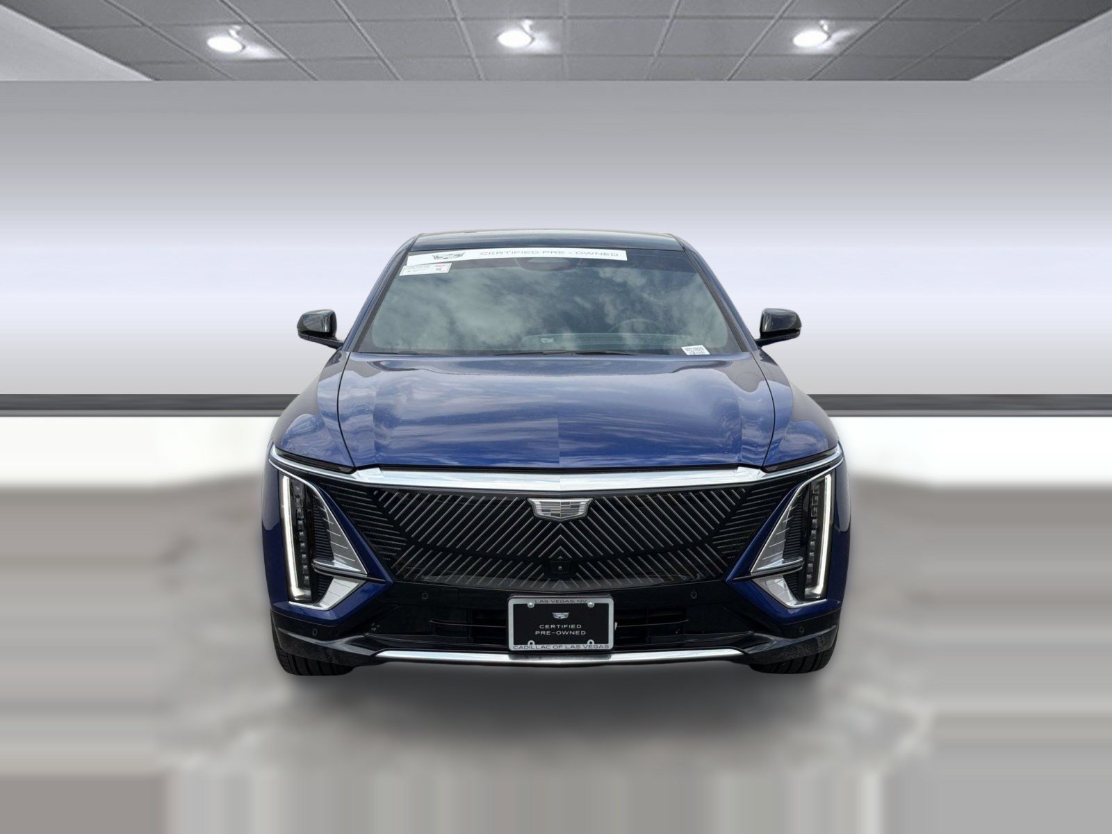 Certified 2024 Cadillac Lyriq Luxury AWD/4WD image 5