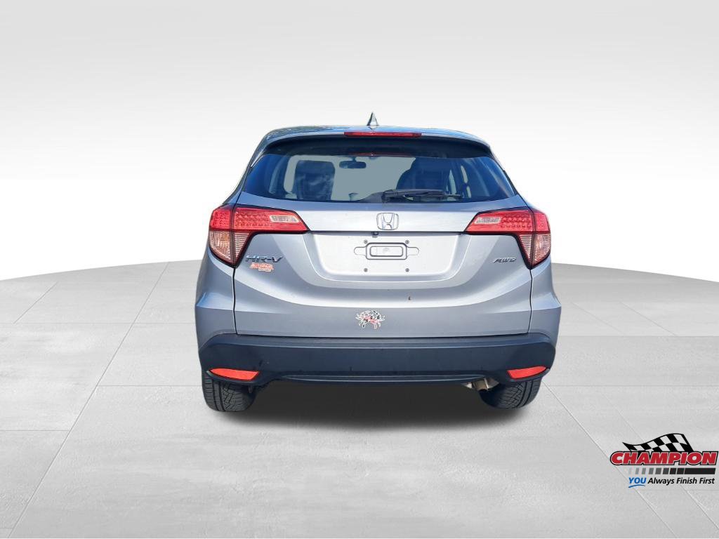 Used 2017 Honda HR-V LX image 4