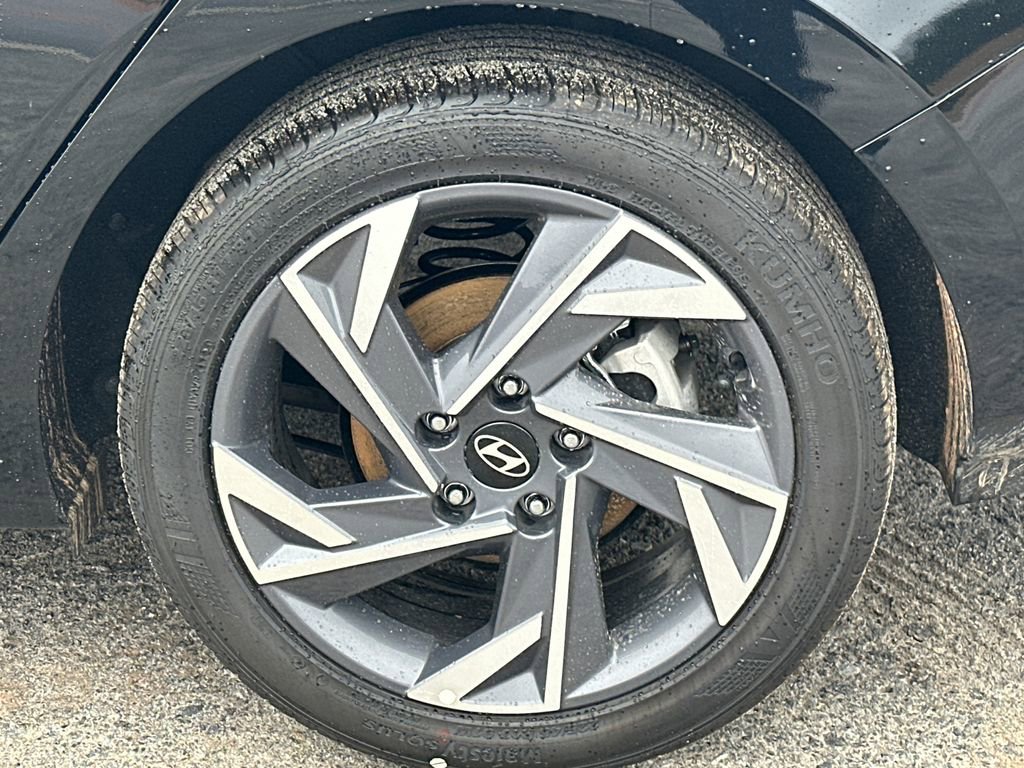 New 2025 Hyundai Elantra Sport image 19