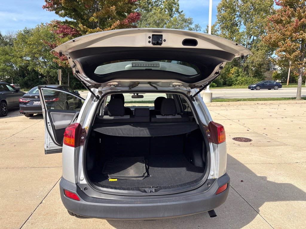 Used 2014 Toyota RAV4 XLE AWD/4WD image 23