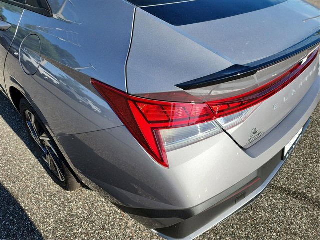 New 2025 Hyundai Elantra SEL image 6