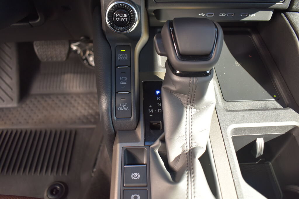 Used 2025 Toyota Land Cruiser w/ Premium Package AWD/4WD image 13