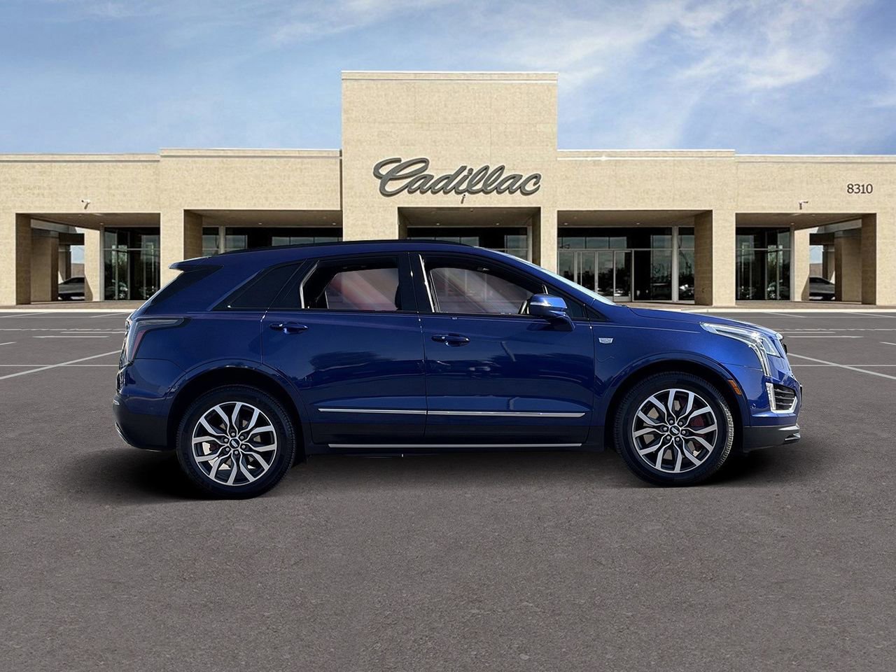 Certified 2023 Cadillac XT5 Sportv w/ Technology Package image 4