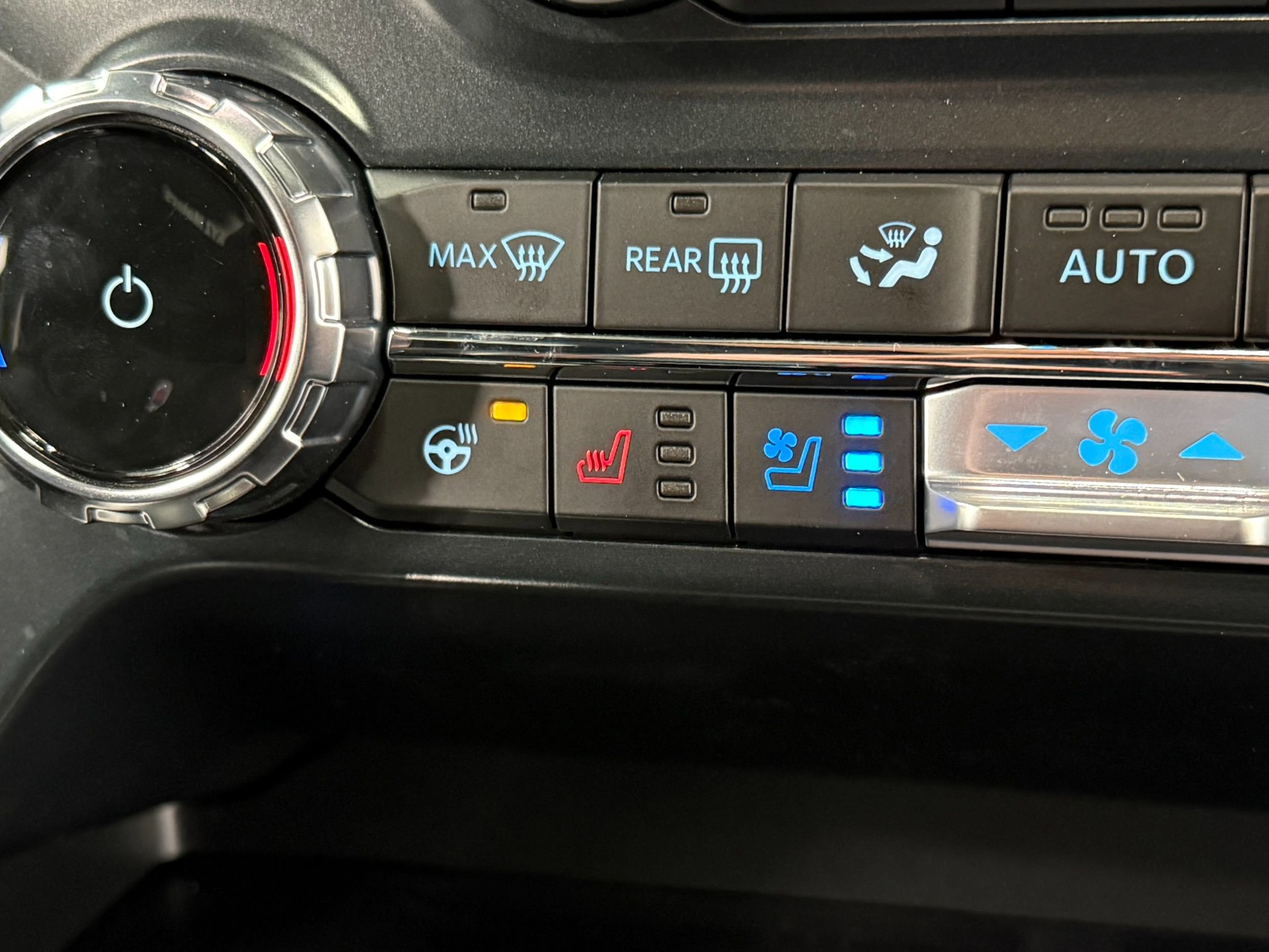 Used 2025 Ford F150 Raptor AWD/4WD image 38