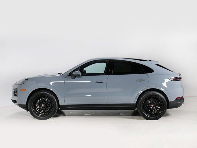 Certified 2026 Porsche Cayenne Coupe AWD/4WD image 2