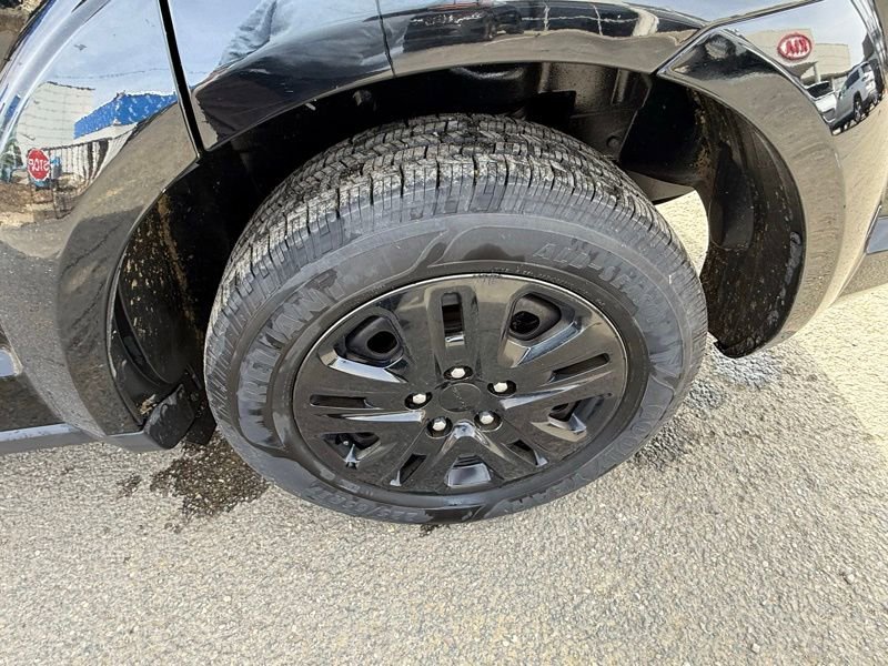 Used 2018 Dodge Journey SE image 16