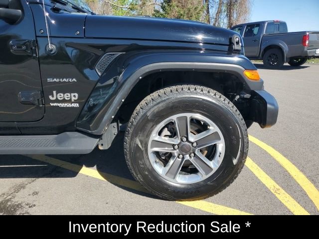 Used 2022 Jeep Wrangler Unlimited Sahara w/ Cold Weather Group AWD/4WD image 8