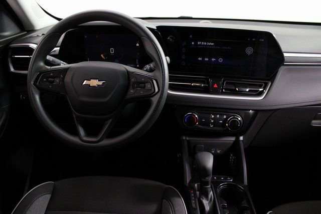 Used 2025 Chevrolet TrailBlazer LT image 10