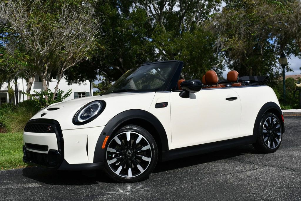Used 2023 MINI Cooper S image 19
