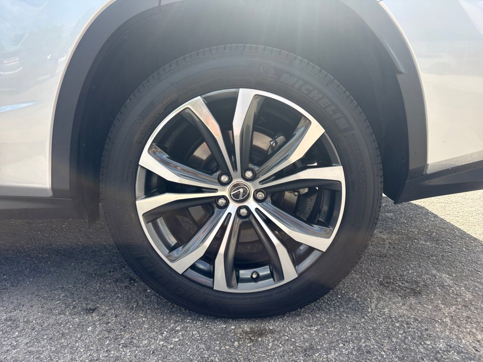Used 2022 Lexus RX 350L FWD w/ Premium Package image 26