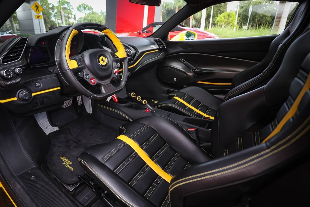 Used 2019 Ferrari 488 Pista Coupe RWD image 33