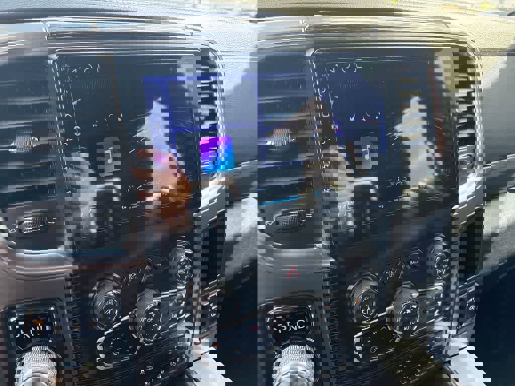 Used 2016 RAM 1500 Limited AWD/4WD image 9