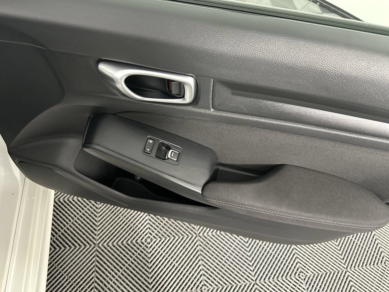 Used 2023 Honda Civic Sport image 24