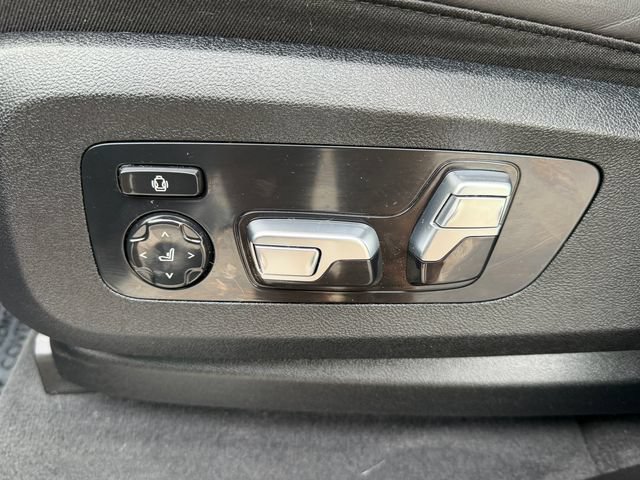 Used 2024 BMW X5 xDrive40i w/ Executive Package AWD/4WD image 14