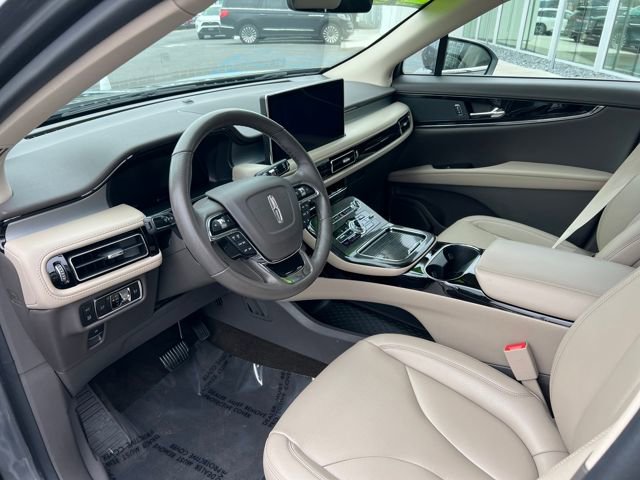Used 2023 Lincoln Nautilus AWD w/ Premium Package image 10