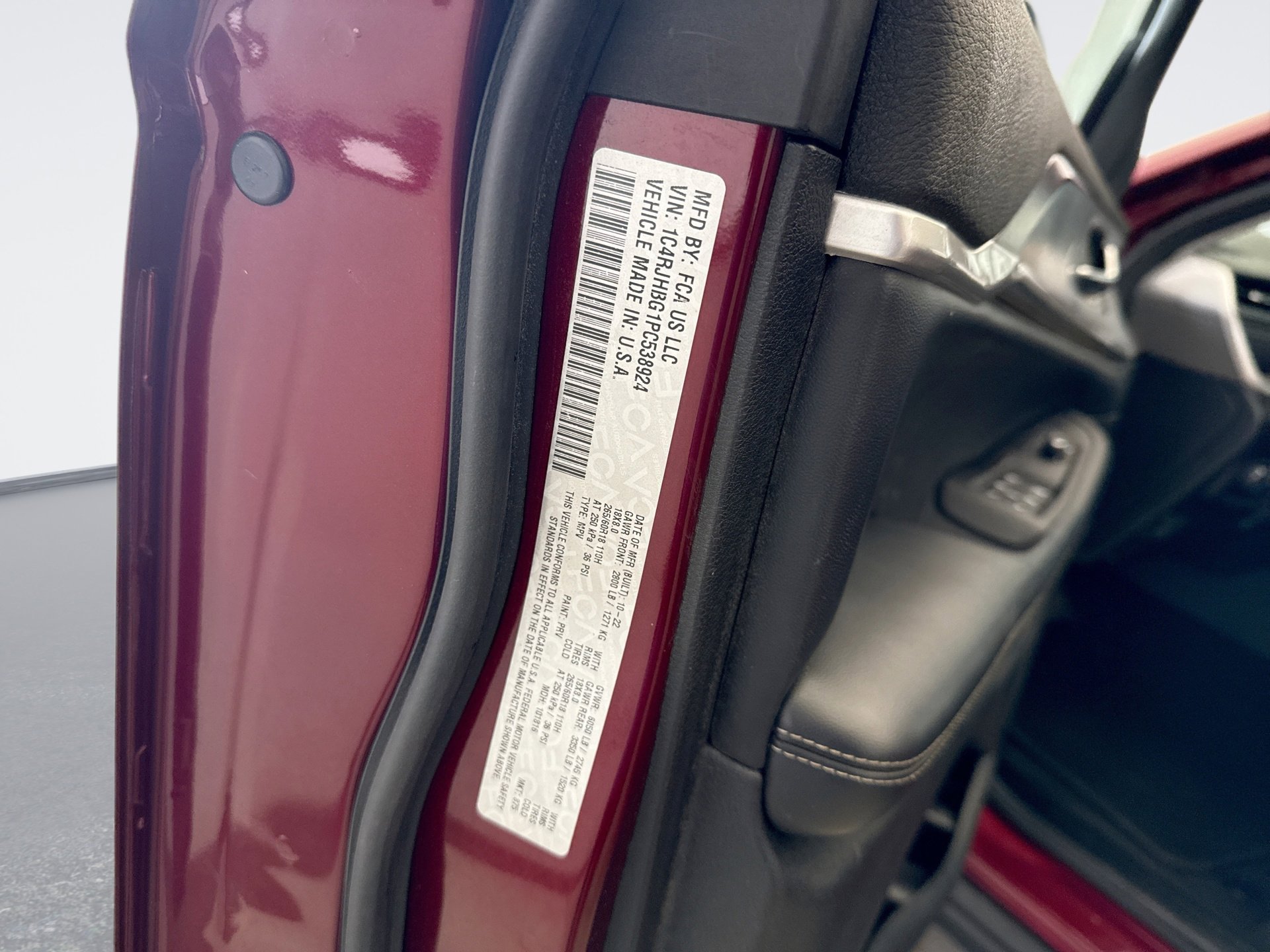 Used 2023 Jeep Grand Cherokee Limited image 11