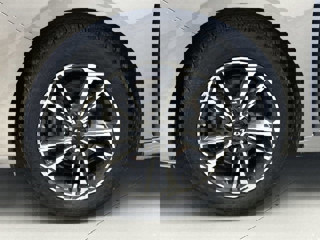 Used 2023 Kia Forte LXS image 21