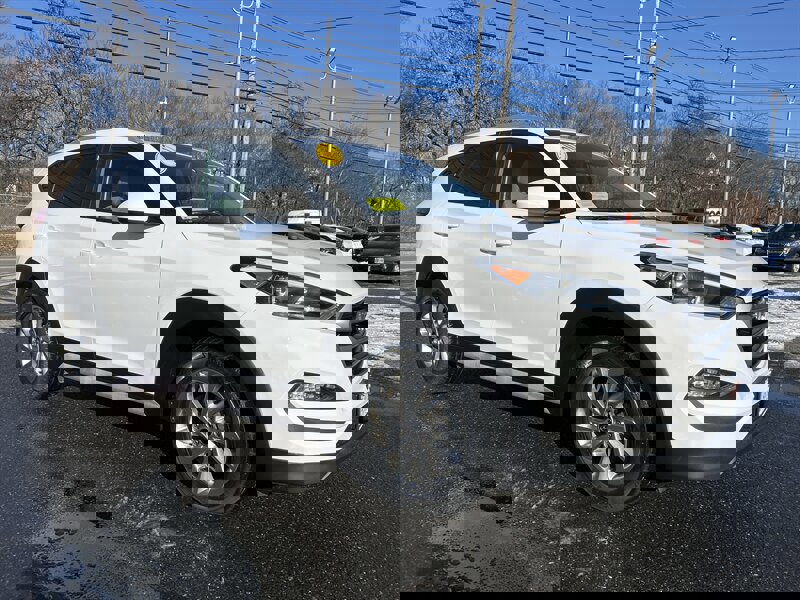 Used 2017 Hyundai Tucson SE image 3