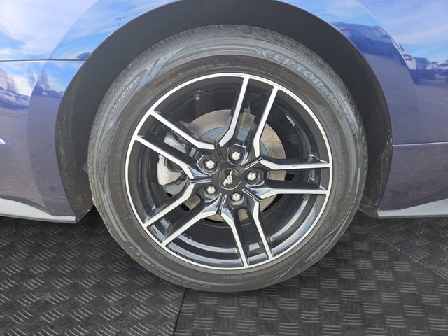 Used 2020 Ford Mustang Premium image 36