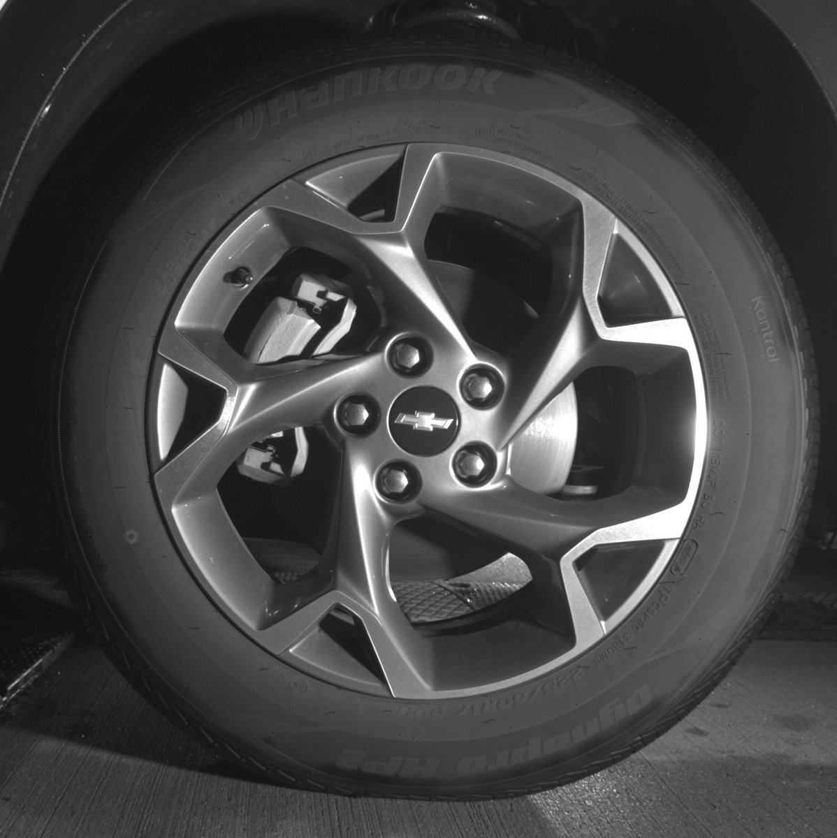 Used 2025 Chevrolet Trax LT FWD image 12